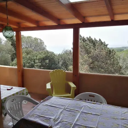 Semesterbostad Villino Marzellinu Belvedere Cala Liberotto